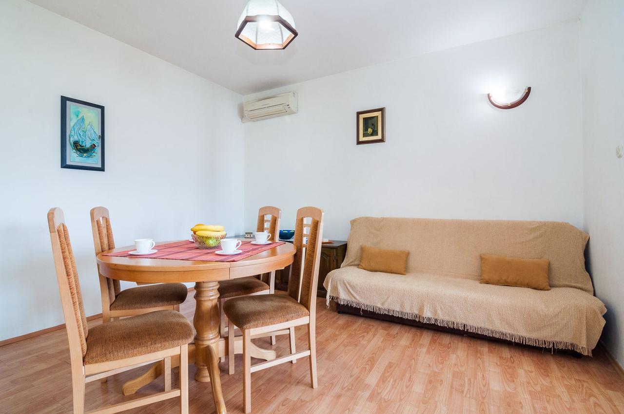 Apartments Cvita Ugljan Habitación foto